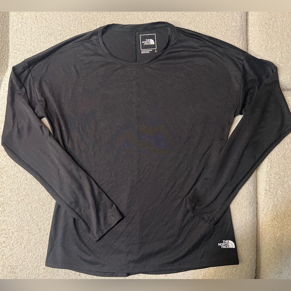 The North Face Women's Black Long Sleeve Tee